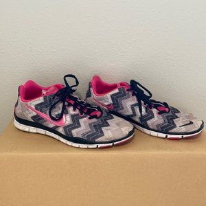 Chevron Black, Pink & Grey Nike Free 5.0